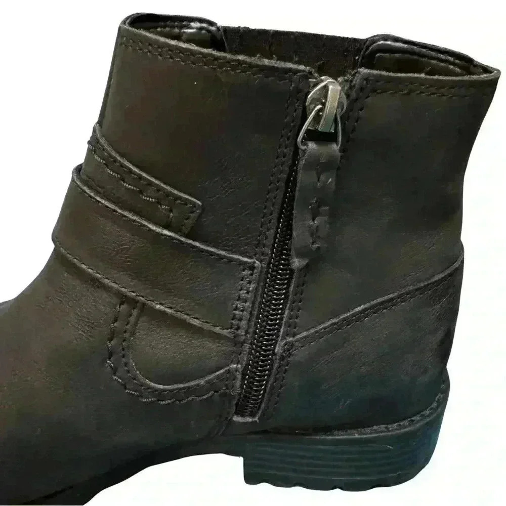 Clarks women’s 6.5 Clarkwell strap boots black buckle closure side zipper - Picture 14 of 16